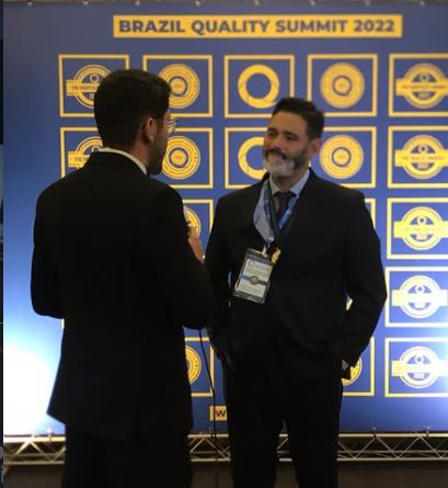 Julio Araujo em entrevista durante o Brazil Quality Summit 2022
